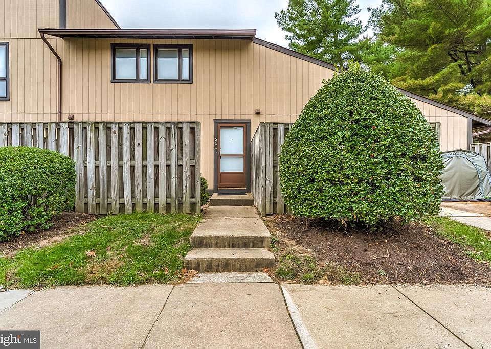1st image of 534 Glen Ct