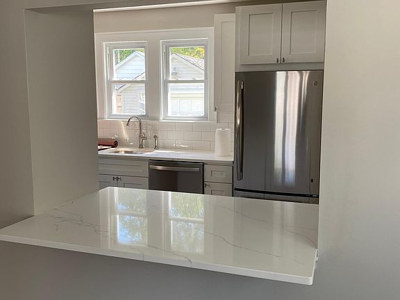 2nd image of 135 Stratford Ave