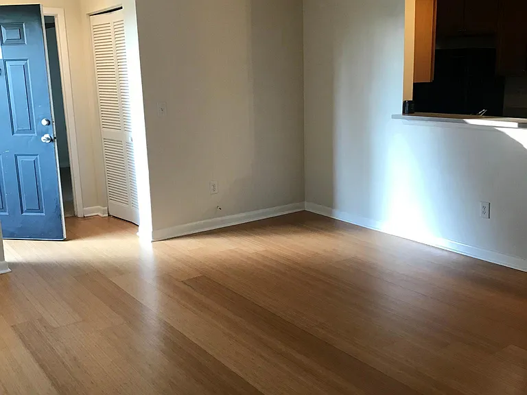 268 Alexandra Dr #12 — Photo 6