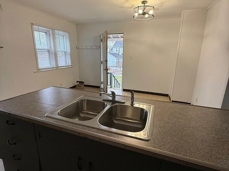 420 Nottingham Rd #3 — Photo 10