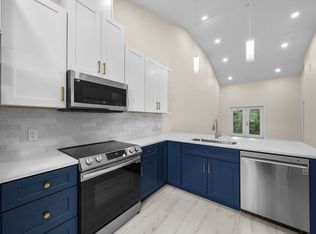 3890 34th Ave S #205, Saint Petersburg, FL 33711