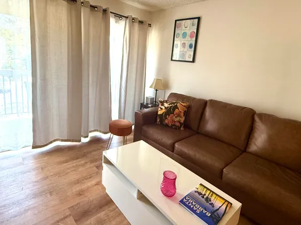 43 Dearborn Pl APT 52, Goleta, CA 93117