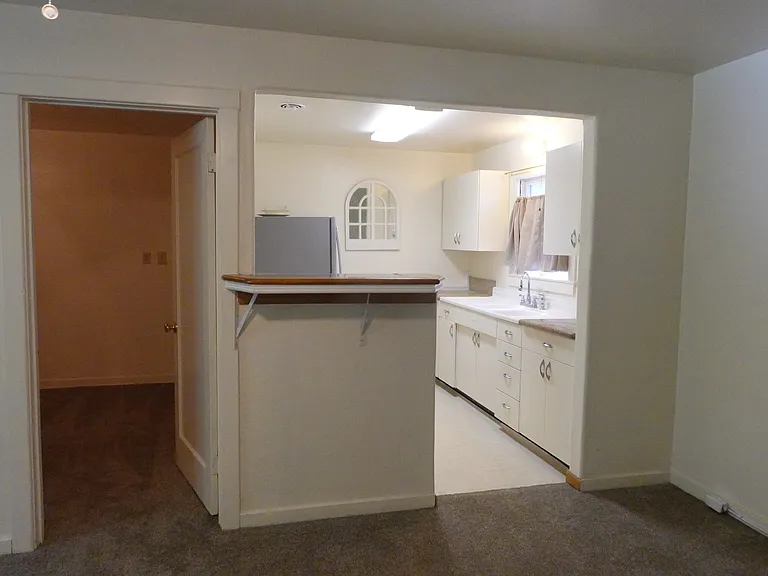 608 1/2 Sierra Blvd #A — Photo 5