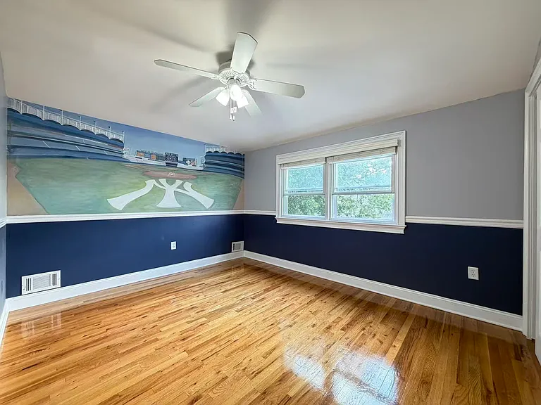 266 Brookfield Ave — Photo 13