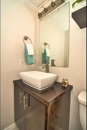 4525 Gilbert Ave #207 — Photo 14