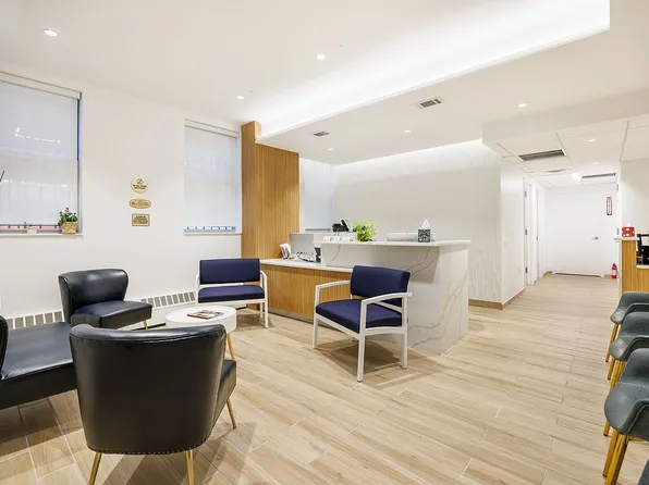 60 Gramercy Park N APT 1M, New York, NY 10010