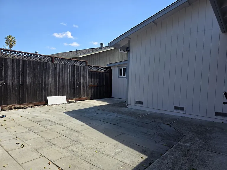 4611 Harmony Pl — Photo 29