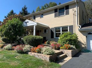 129 McLanahan Dr, Beaver Falls, PA 15010