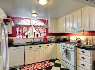 779 16th Ave, Seaside, OR 97138