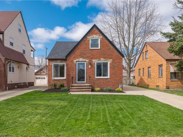 6392 Doncaster Ave, Parma, OH 44129