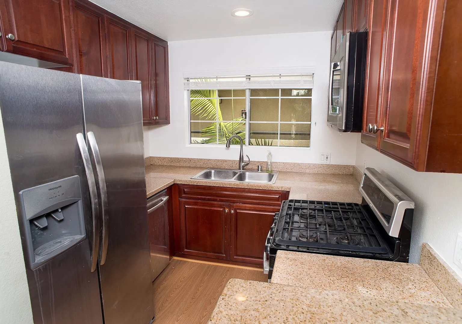Warner Center 2 Bedroom + Loft Condo for Rent in Woodland Hills! — Photo 1