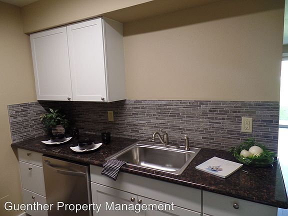 2nd image of 1206 W 6th Ave APT 203
