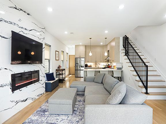 3rd image of 231 Clinton Ave #2