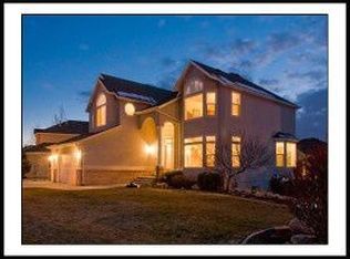 9166 S Falcon Cir, Sandy, UT 84093