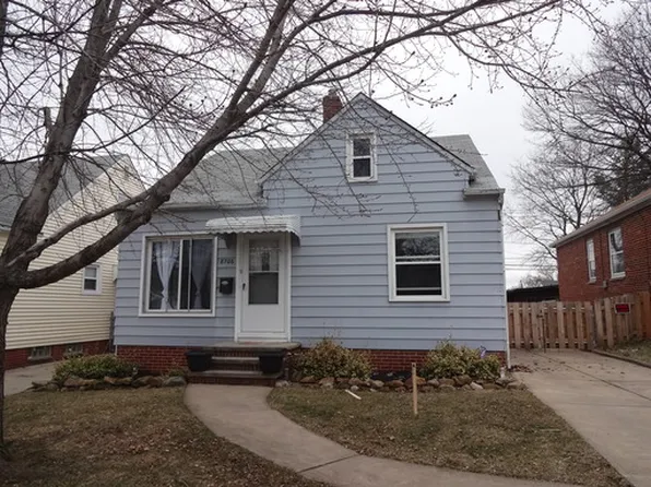 8706 Fernhill Ave, Parma, OH 44129