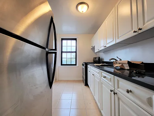 Rented by Made In NY Realty | media 10