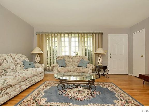 2nd image of 33 Jolen Dr