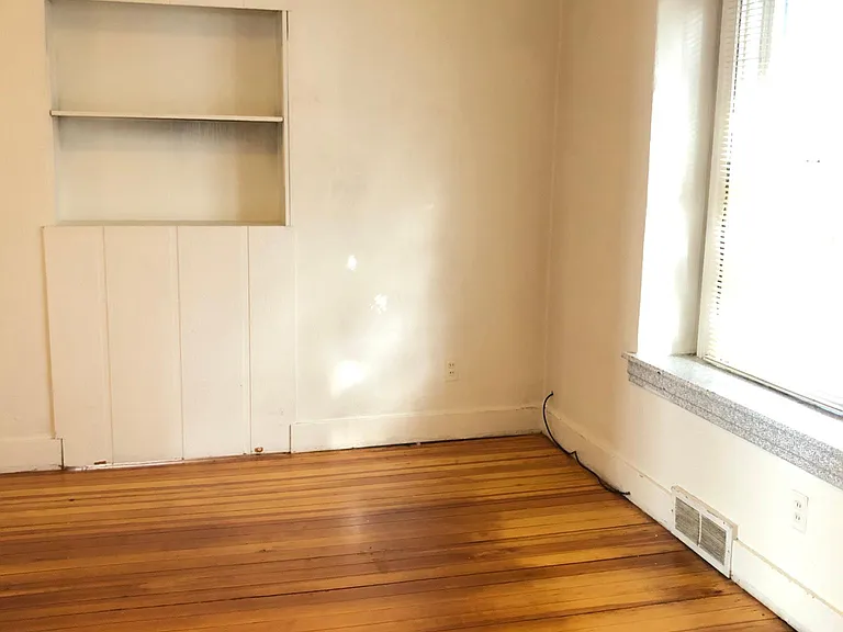 619 Bowery St #1 — Photo 8