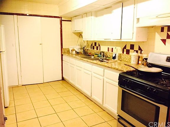 4th image of 7982 Bennett Ave