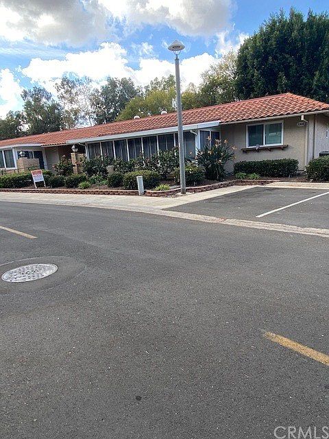 2nd image of 3308 Via Carrizo Unit B