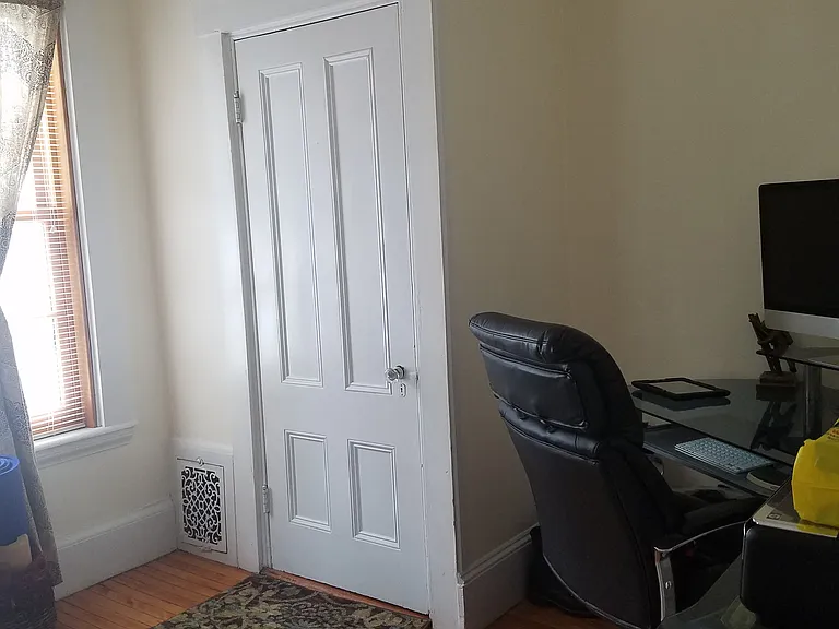 60 Cottage St #60 — Photo 20