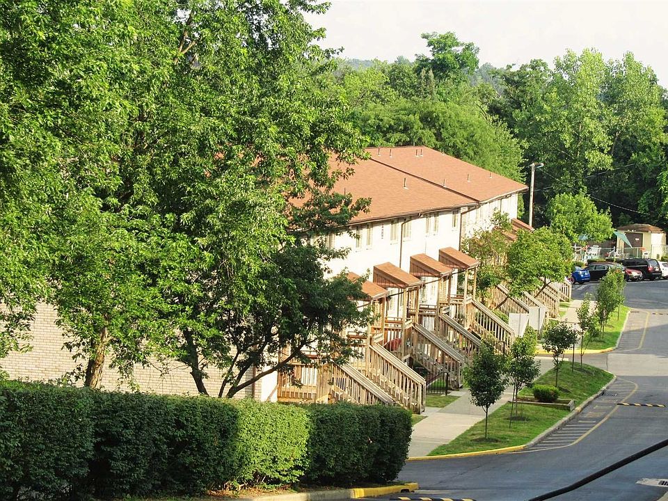 1st image of 26 Cooper Rd APT 705