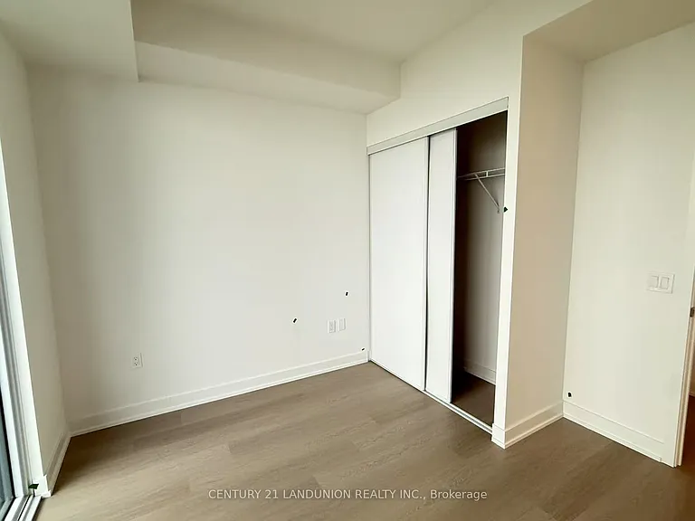 448 Burnhamthorpe Rd W #4710 — Photo 6