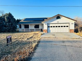 3100 Meadowvale Dr, Milford, KS 66514