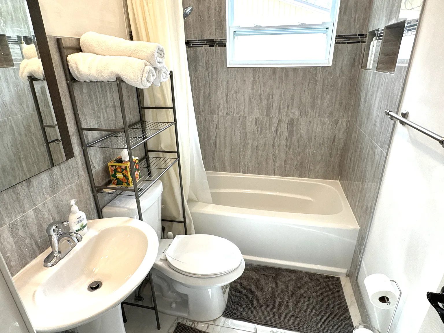 1501 Helene Avenue — Photo 2