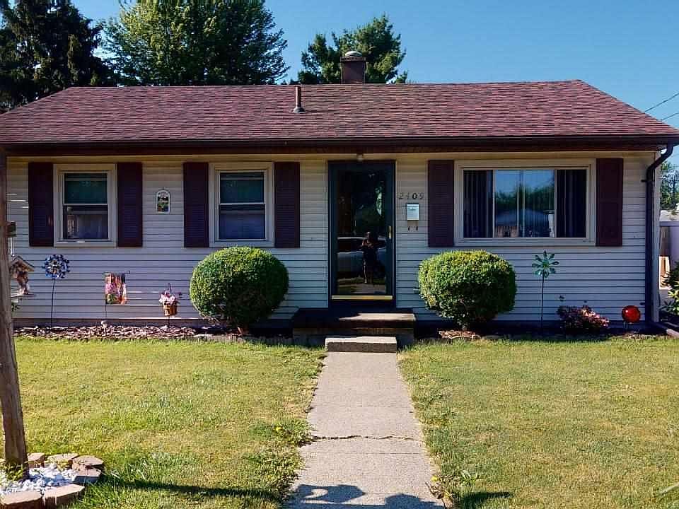 1st image of 2409 Witters St