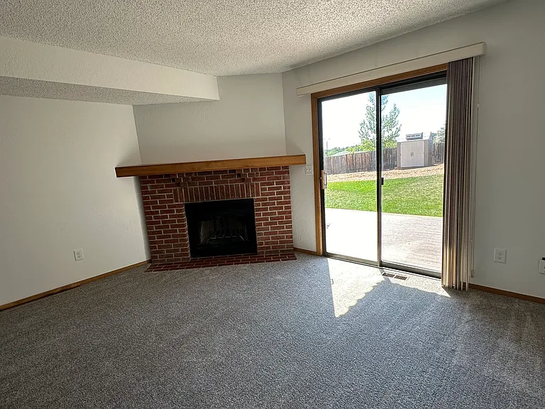 5507-5509 Fiesta Ln #5511 — Photo 7