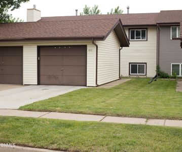 615 N 35th St, Bismarck, ND, 58501