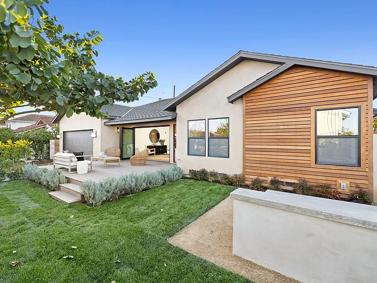 354 La Perle Ln — Photo 10
