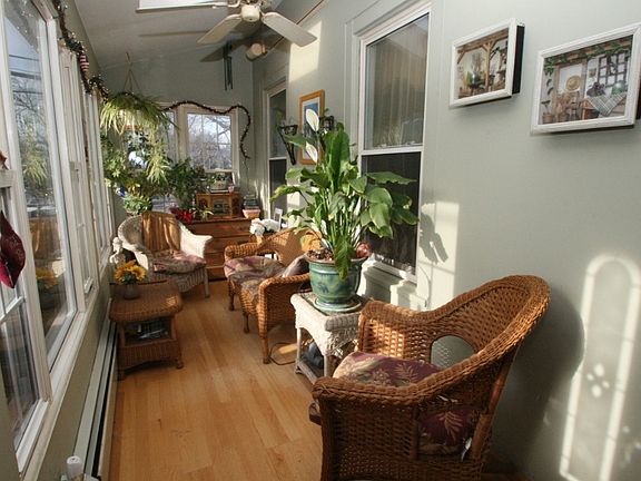 2nd image of 82 Park Ave