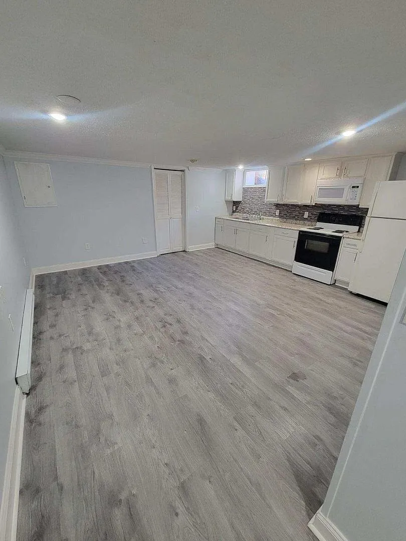 Unaka Apartments — Photo 1