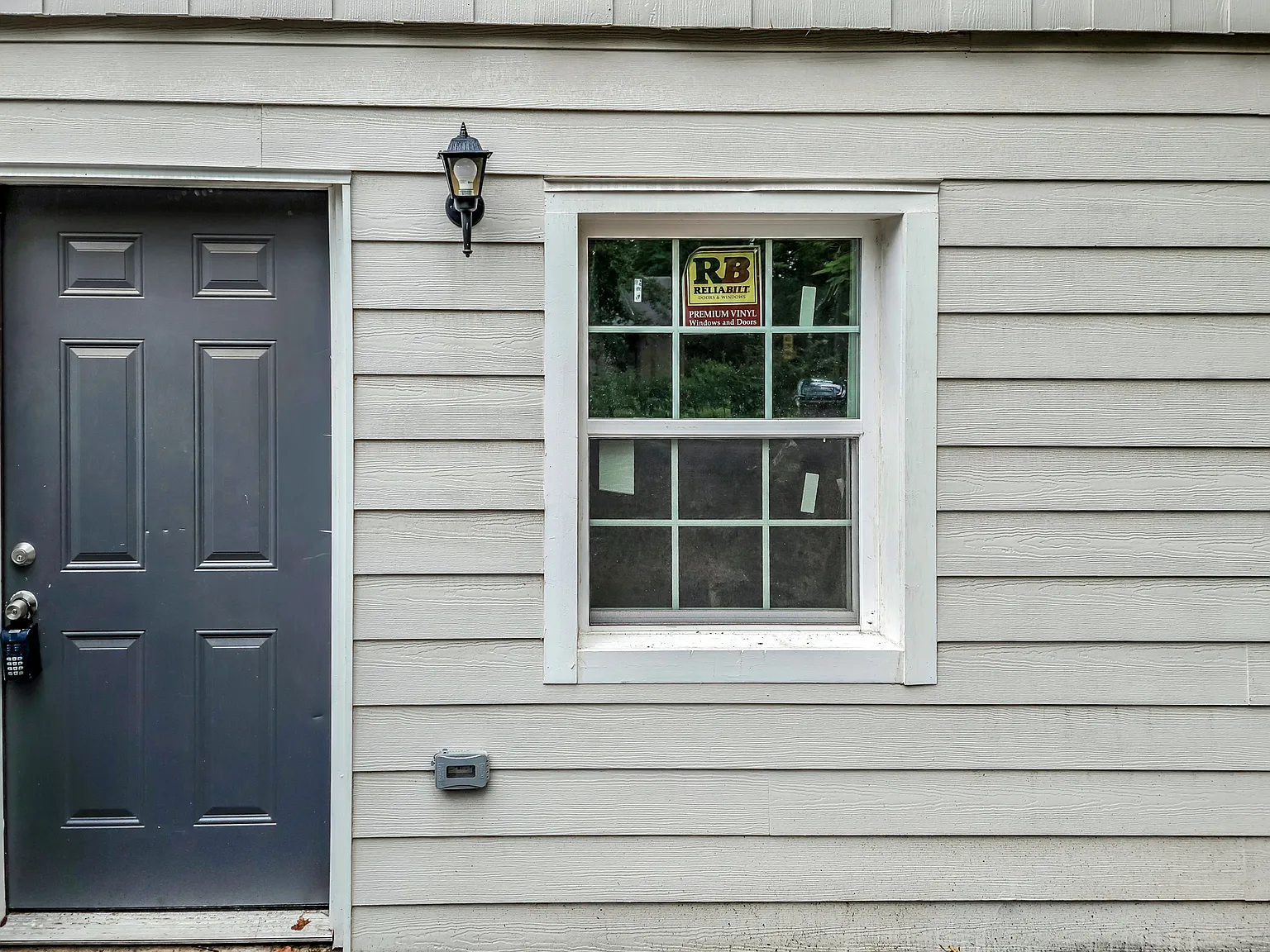 Rogers Street — Photo 2