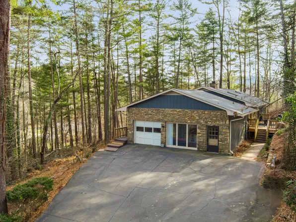 635 Aiken Rd #1, Asheville, NC 28804