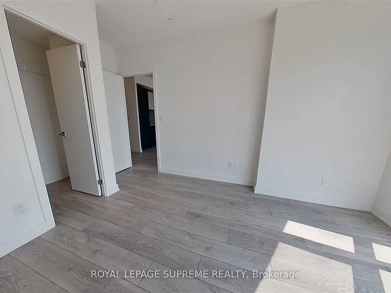159 Wellesley St E #1507 — Photo 5