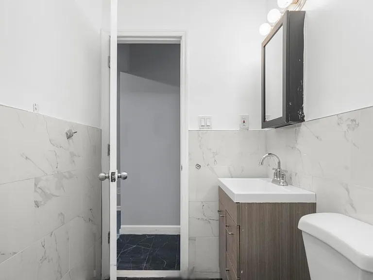 32 Van Cortlandt Park Ave — Photo 19