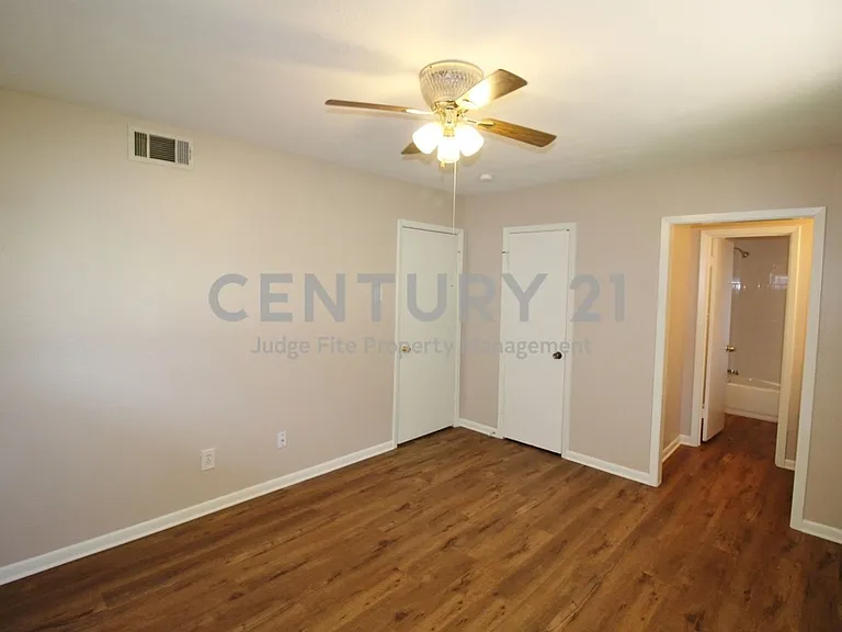 821 Rea Ave — Photo 21