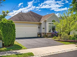 38 Eleanor Rd, Manchester, NJ 08759