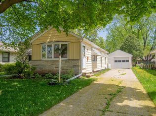 1326 Hazel St, Oshkosh, WI 54901