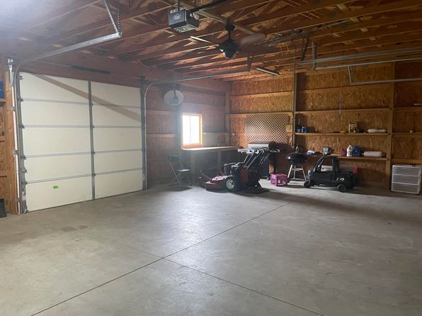 59854 Long Lake Rd, Colon, MI 49040