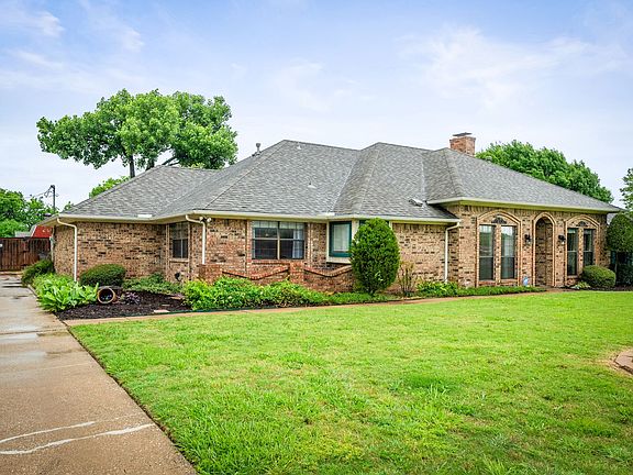 3rd image of 509 Ridgeview Dr