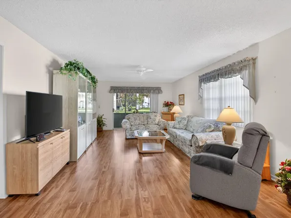 2935 SW 22nd Avenue #108, Delray Beach, FL 33445