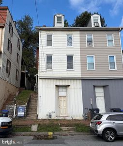 23 S 2nd St, Steelton, PA, 17113