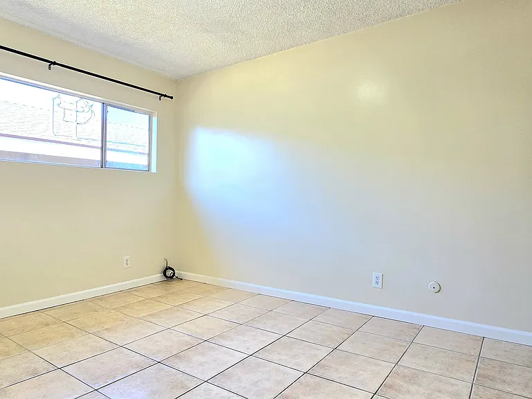 921 Edith Ave #I — Photo 17