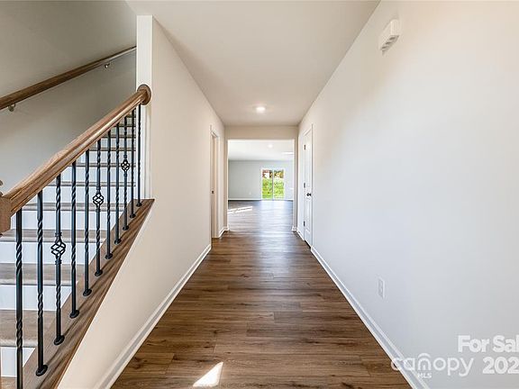 2nd image of 109 Tallulah Ct