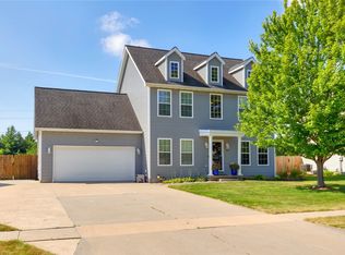 1013 SW 53rd St, Ankeny, IA 50023