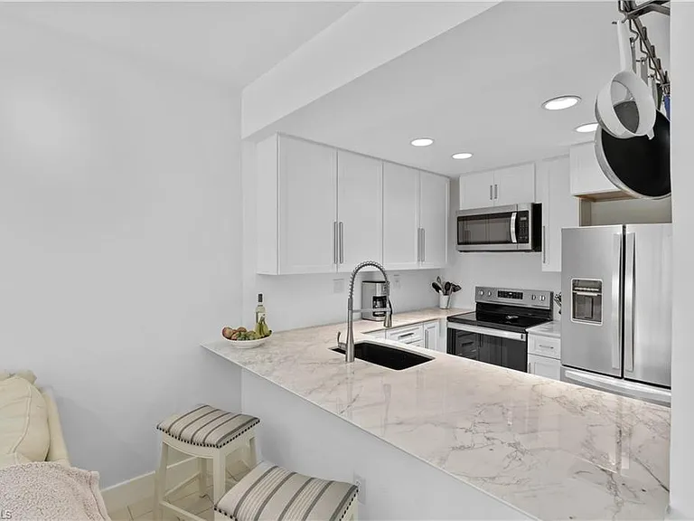 3308 Europa Dr #30 — Photo 9